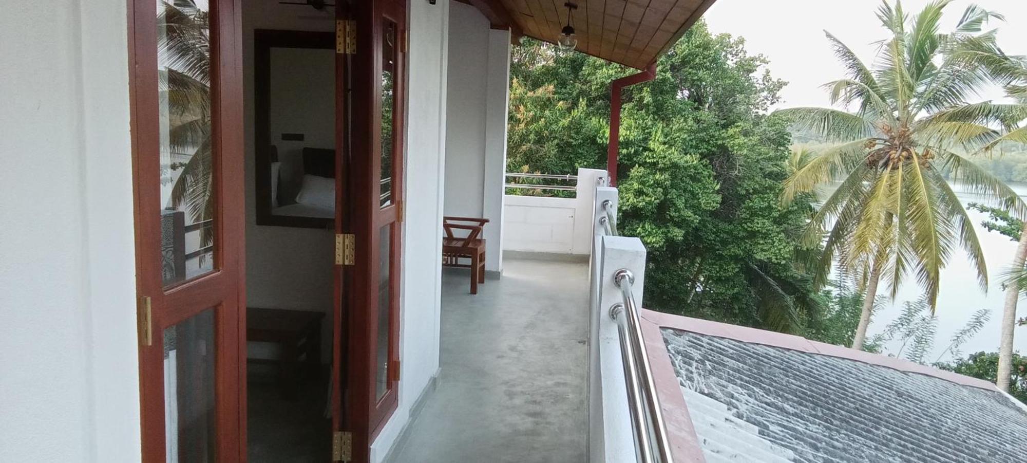 The Green Lagoon Villa Hikkaduwa Exterior foto